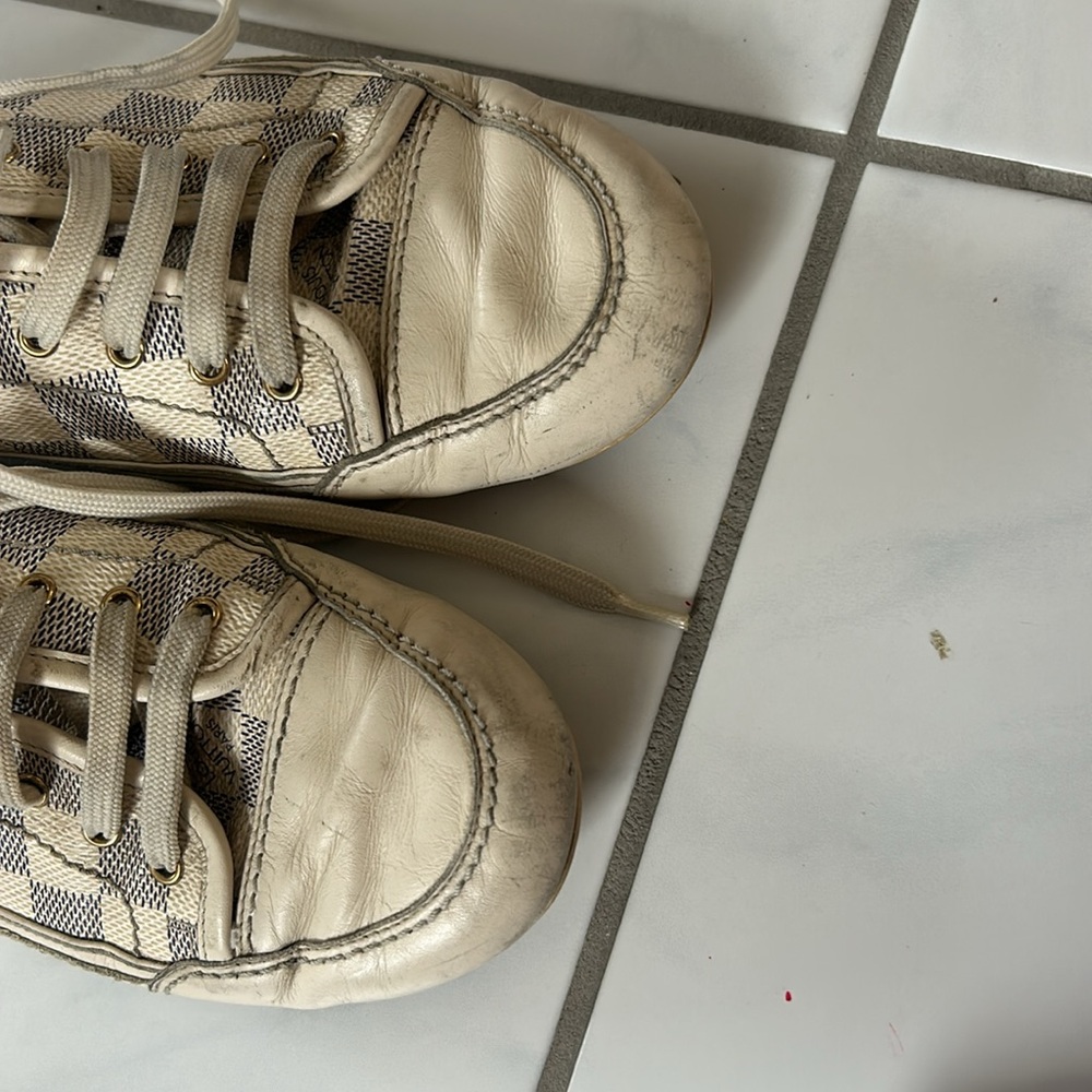 Louis Vuitton Sneakers Blue Eggshell sz 37.5 U.S. 7.5 - Picture 7 of 8